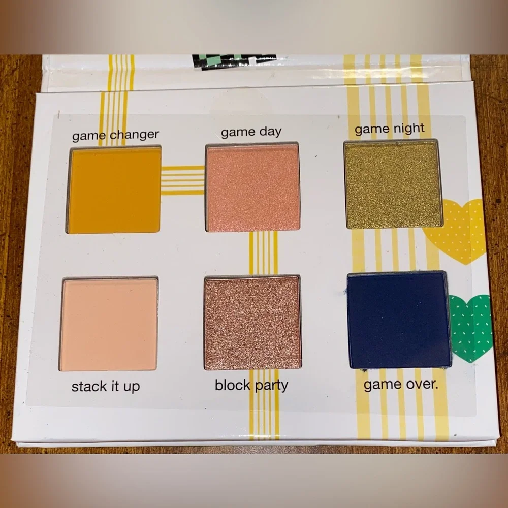 NEW IN BOX - TETRIS™ X IPSY Game On - 6 Eyeshadow Palette